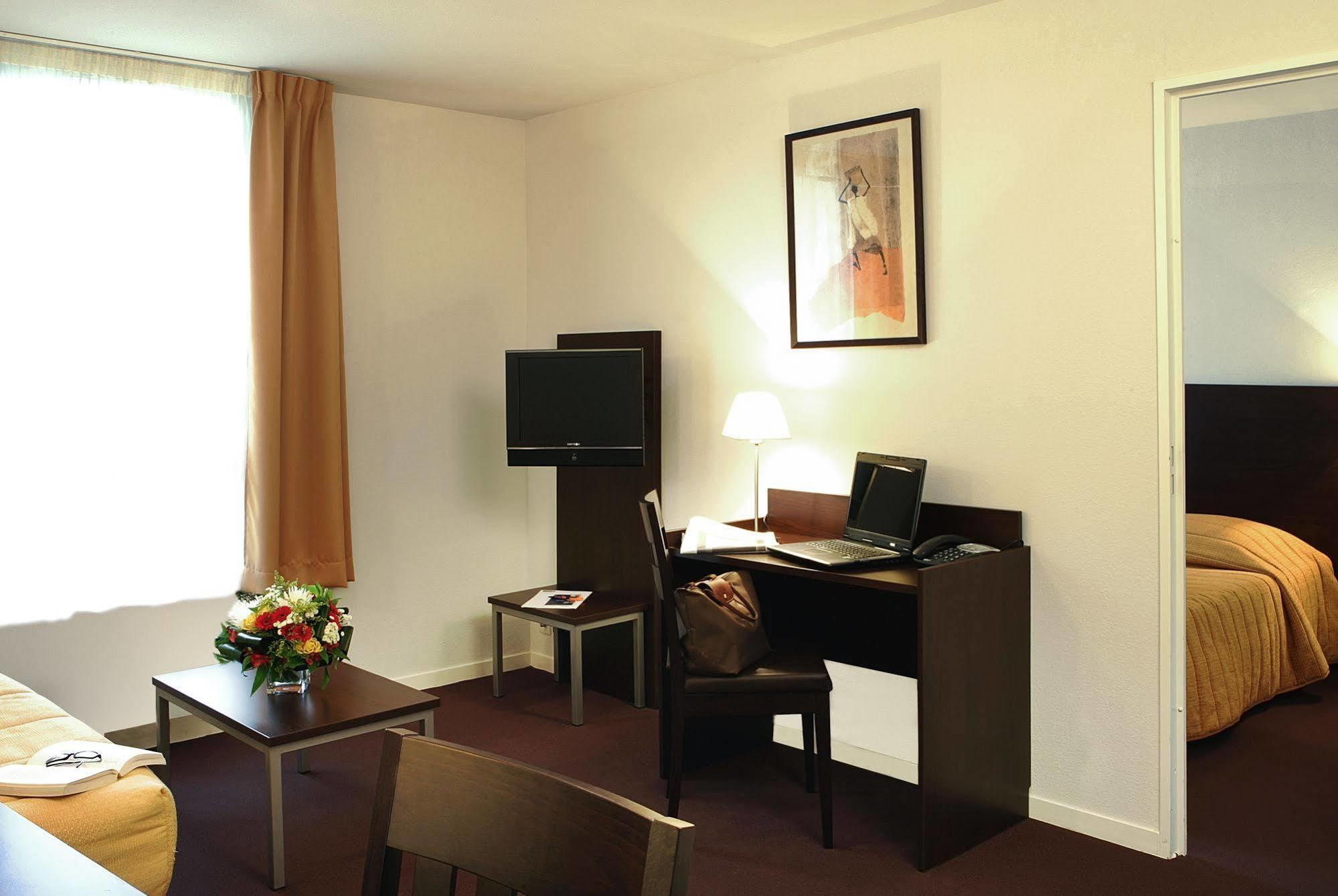 Aparthotel Adagio Access Paris Saint-Denis Pleyel Oda fotoğraf